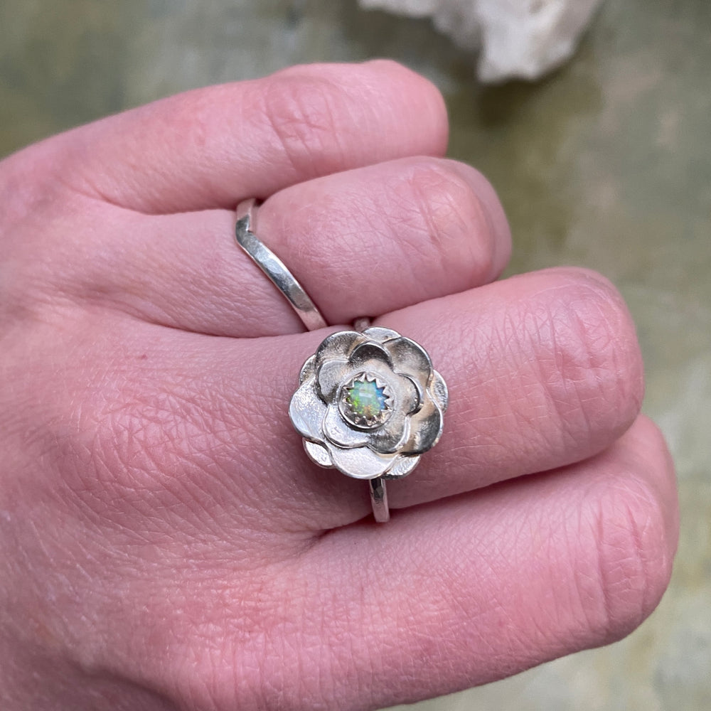 Dahlia Flower Solitaire Ring in Lime