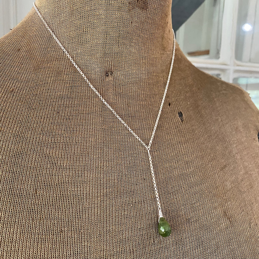 NEW Faux Lariat Necklace in Green Garnet