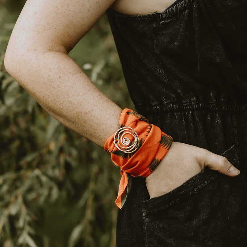 NEW Golden Rose Bandana Slide